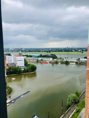 Lux 2BD w/ rooftop terrace and Rhine views!